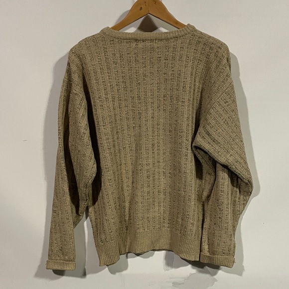 Vintage Men's Tan Crewneck Sweater - Picture 4 of 4